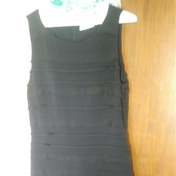 Lbd  - Picture 1 of 4